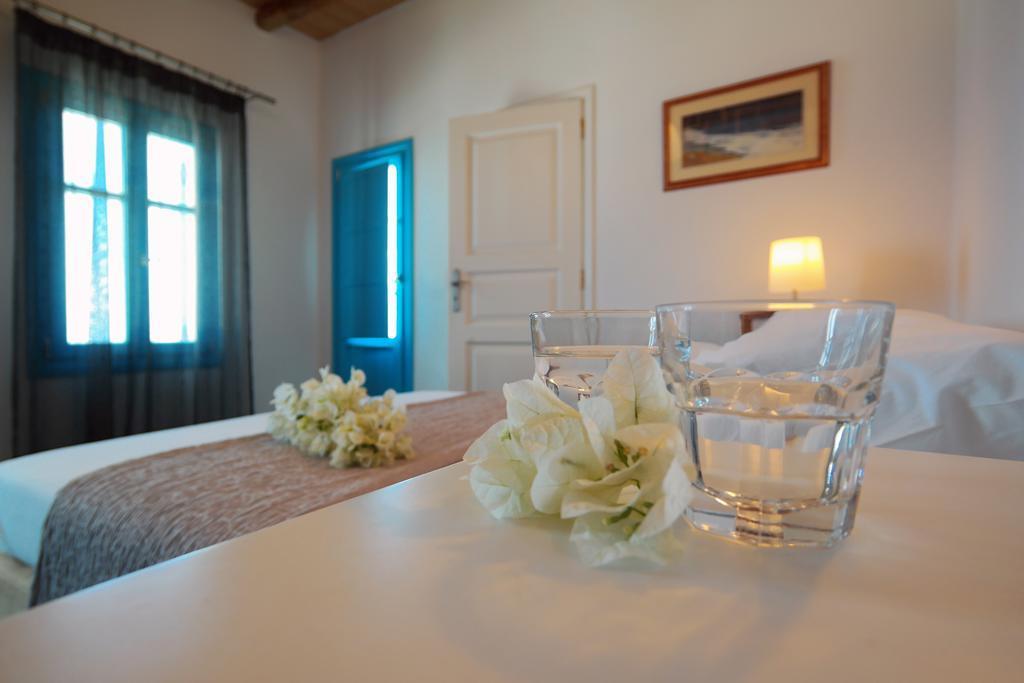Miramare Hotel Folégandros Szoba fotó